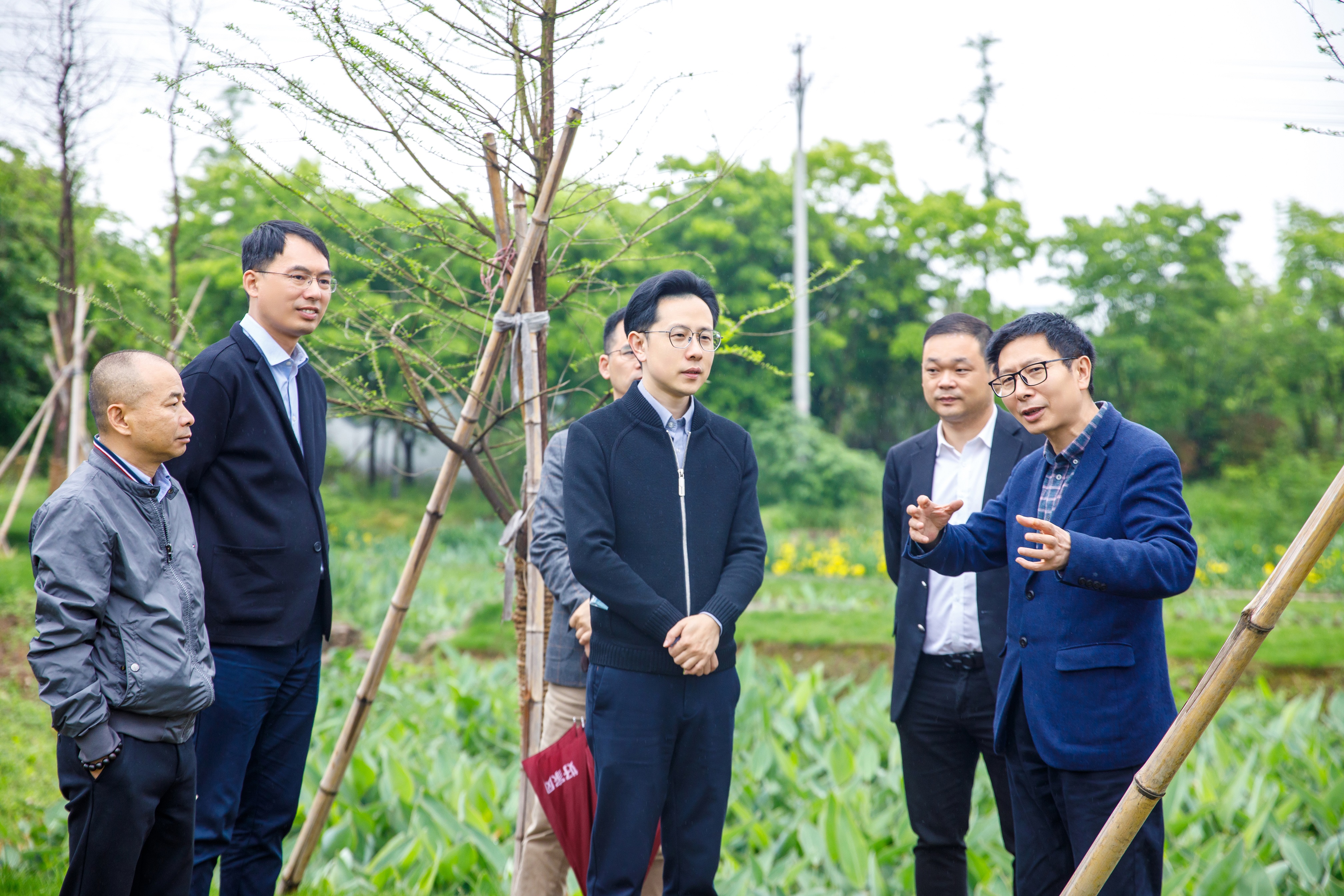 2023年4月23日，浙江省建設(shè)廳村鎮(zhèn)建設(shè)處處長(zhǎng)吳毅峰考察問(wèn)源環(huán)保浦江農(nóng)污項(xiàng)目。